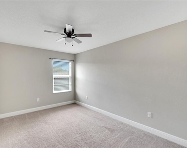 5320 Sagecrest Drive - Photo Thumbnail 32