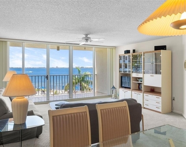 5155 Isla Key Boulevard S - Photo Thumbnail 4