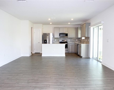 30600 Thunderbird Drive - Photo Thumbnail 22