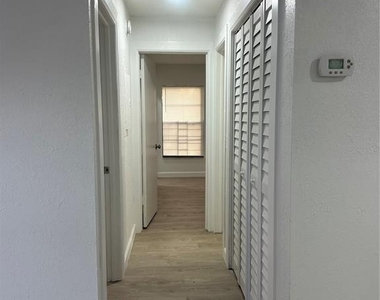 8432 Camden Street - Photo Thumbnail 4