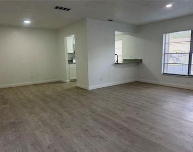8432 Camden Street - Photo Thumbnail 2