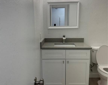 8432 Camden Street - Photo Thumbnail 7