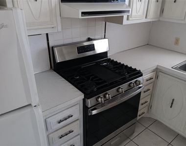 5287 81st Street N - Photo Thumbnail 5
