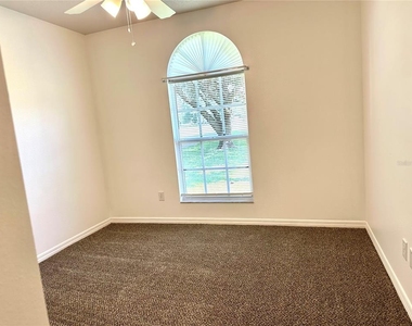 4416 Redcoat Drive - Photo Thumbnail 23