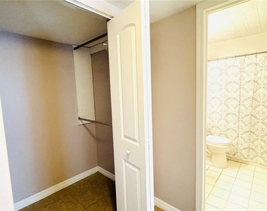 5508 Pokeweed Court - Photo Thumbnail 15