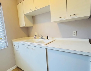 5508 Pokeweed Court - Photo Thumbnail 8