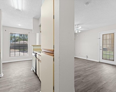 8641 Fancy Finch Drive - Photo Thumbnail 3