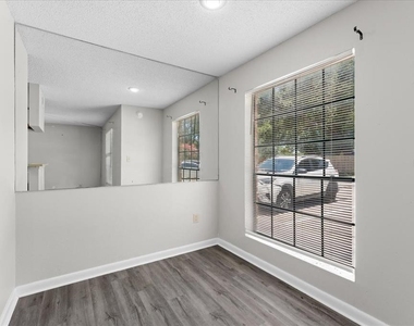 8641 Fancy Finch Drive - Photo Thumbnail 7