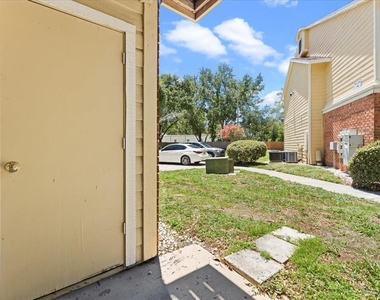 8641 Fancy Finch Drive - Photo Thumbnail 18