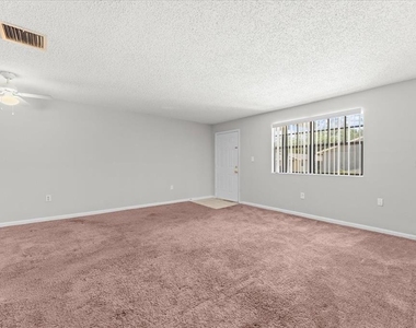 12407 Oak Cedar Place - Photo Thumbnail 5