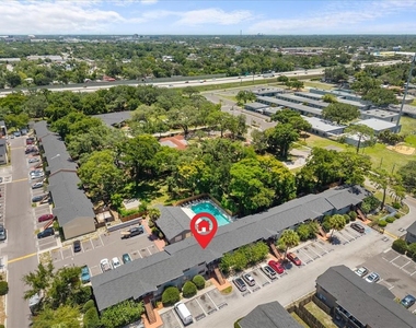 12407 Oak Cedar Place - Photo Thumbnail 18