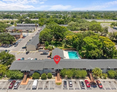 12407 Oak Cedar Place - Photo Thumbnail 17