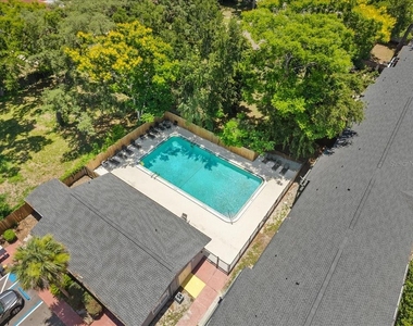 12407 Oak Cedar Place - Photo Thumbnail 21