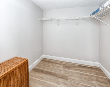 7100 Sunset Way - Photo Thumbnail 21