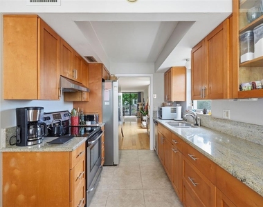 2612 Pearce Drive - Photo Thumbnail 4