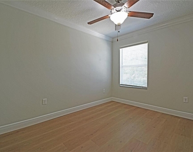 11925 Greengate Drive - Photo Thumbnail 39
