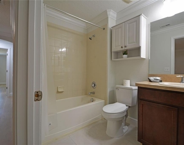 11925 Greengate Drive - Photo Thumbnail 34