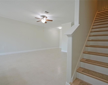 11925 Greengate Drive - Photo Thumbnail 15