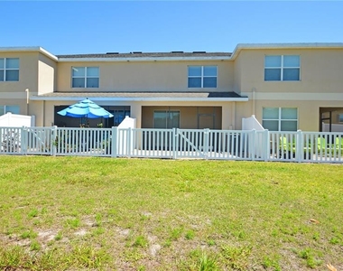 11925 Greengate Drive - Photo Thumbnail 35