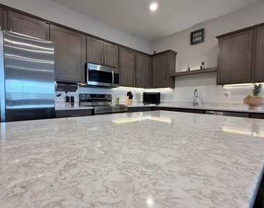 380 Huckleberry Blossom Drive - Photo Thumbnail 7