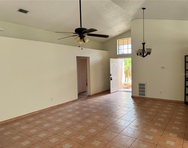 260 Piccolo Way - Photo Thumbnail 5