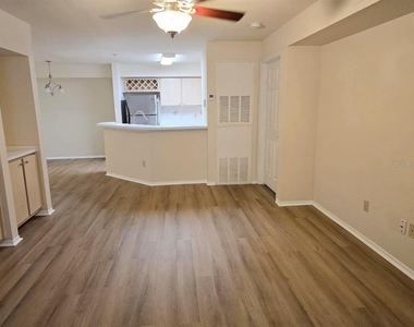 831 Camargo Way - Photo Thumbnail 15