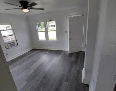 1016 Ne 8th Avenue - Photo Thumbnail 8
