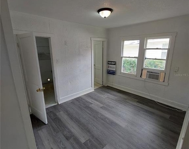 1016 Ne 8th Avenue - Photo Thumbnail 8
