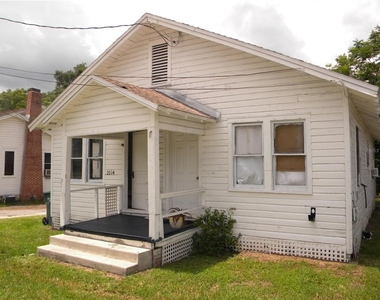 1016 Ne 8th Avenue - Photo Thumbnail 1
