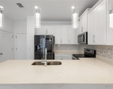 10251 Highline Crest Street - Photo Thumbnail 15