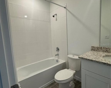4552 Pickerel Weed Way - Photo Thumbnail 8