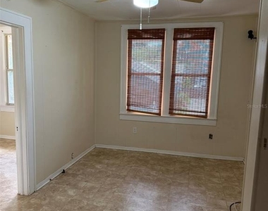 639 E Amelia Street - Photo Thumbnail 4