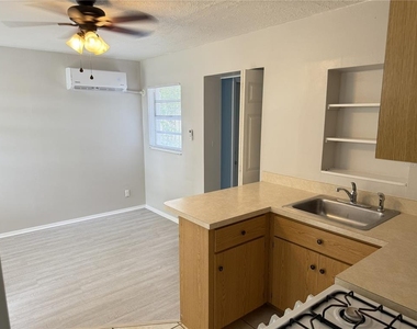 123 S Arlington Avenue - Photo Thumbnail 6