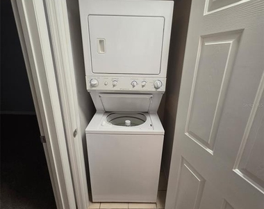 930 Spring Park Loop - Photo Thumbnail 6