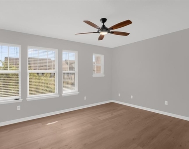 5167 Caspian Street - Photo Thumbnail 20