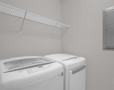 5167 Caspian Street - Photo Thumbnail 10