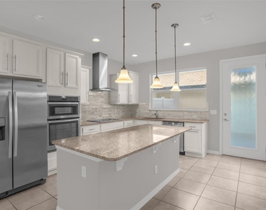 5167 Caspian Street - Photo Thumbnail 6