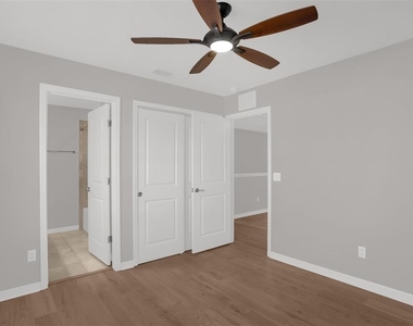 5167 Caspian Street - Photo Thumbnail 17
