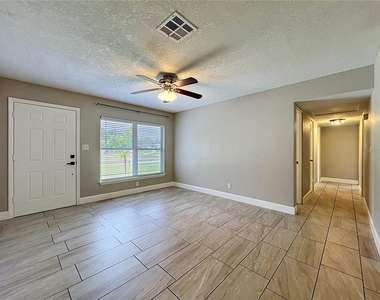 3012 Rogan Road - Photo Thumbnail 13