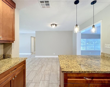 3012 Rogan Road - Photo Thumbnail 11
