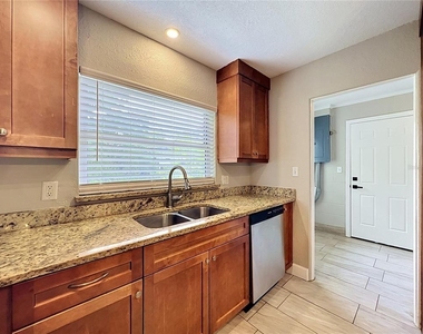 3012 Rogan Road - Photo Thumbnail 9