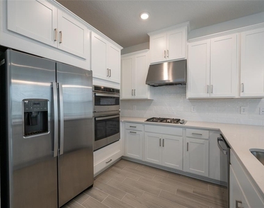 1029 Ladyfish Trail - Photo Thumbnail 7