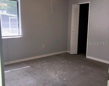 810 E 20th Street - Photo Thumbnail 12
