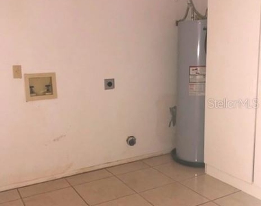 810 E 20th Street - Photo Thumbnail 15