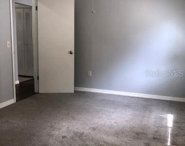 810 E 20th Street - Photo Thumbnail 13