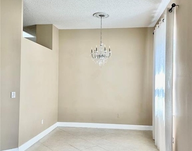2018 Crosscreek Court - Photo Thumbnail 4