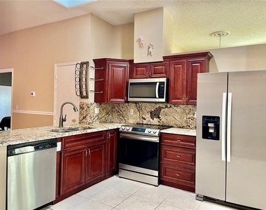 2018 Crosscreek Court - Photo Thumbnail 7