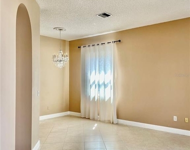 2018 Crosscreek Court - Photo Thumbnail 3
