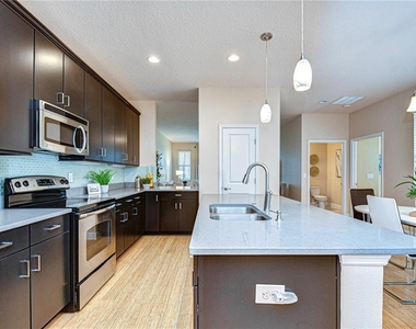 6801 Lockington Court - Photo Thumbnail 9
