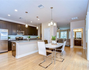 6801 Lockington Court - Photo Thumbnail 7